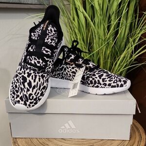 NWT Adidas Cloudfoam Pure 2.0  Leopard Print Sneakers Women's Size 9